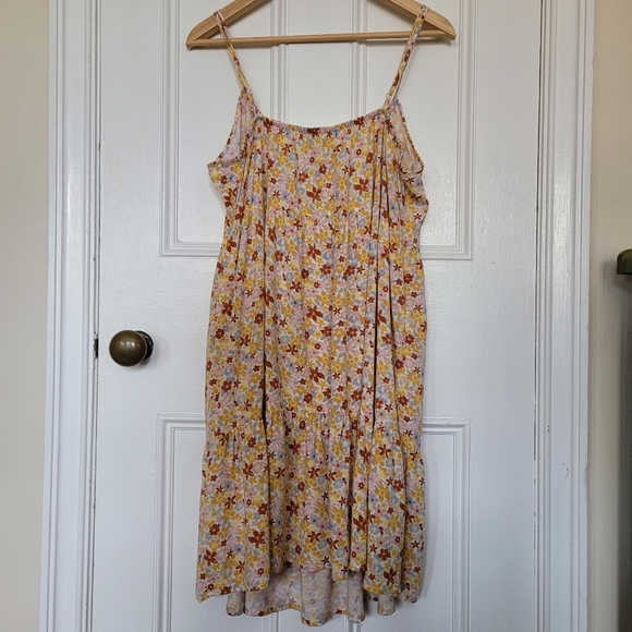 Tiered Floral Summer Dress - Picture 8 of 11